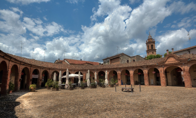 Social lies never die YE in Bagnacavallo, Italy |15 – 23 APRIL 2020