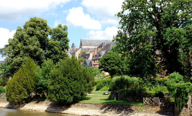 Volunteering opportunity in "Lycée professionnel Joseph Roussel", Le Mans, France